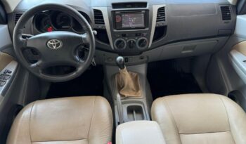 
									Toyota Hilux  3.0 SRV full								