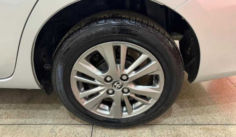 
								Toyota Yaris  1.5 XL full									