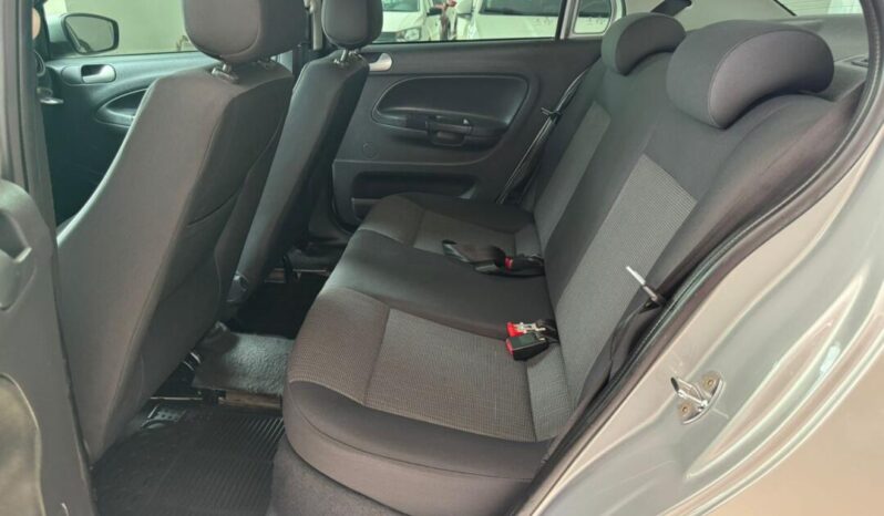 
								Volkswagen Voyage  1.0 Comfortiline full									