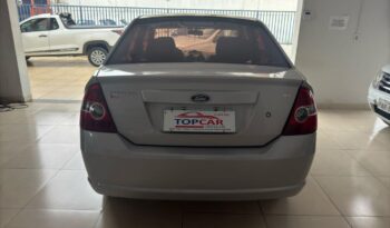 
									Ford Fiesta  1.6 Sedam Class full								