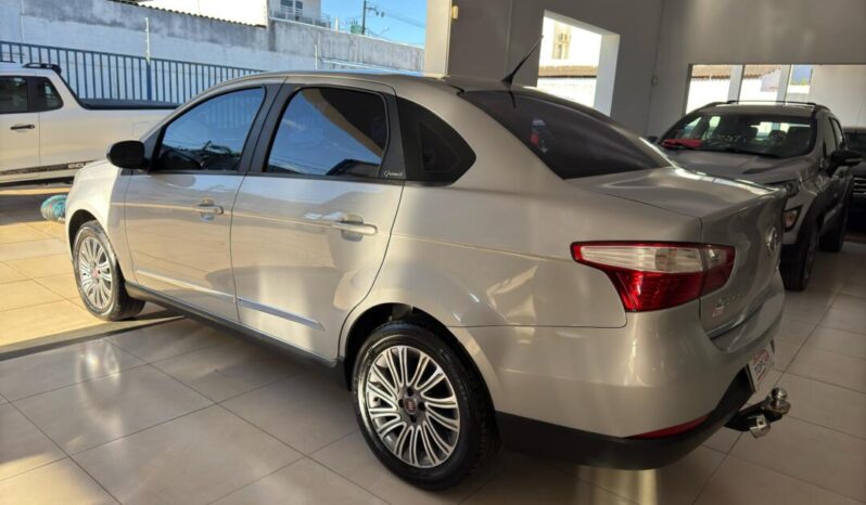 
								Fiat Grand Siena  1.6 Essence full									