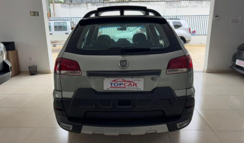 
								Fiat Palio  1.8 Adventure full									