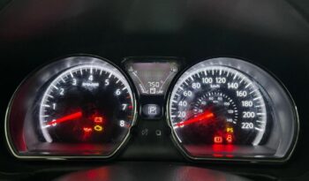 
									Nissan Versa  1.6 SL full								