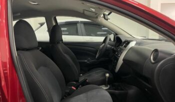 
									Nissan Versa  1.6 SL full								