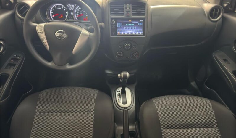 
								Nissan Versa  1.6 V-drive full									