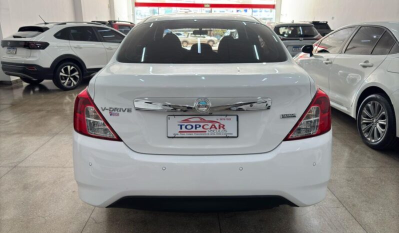 
								Nissan Versa  1.6 V-drive full									