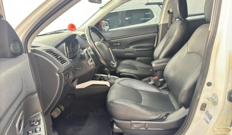 
								Mitsubishi ASX  2.0 AWD full									