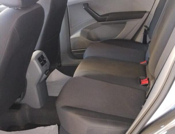 
								Volkswagen T-Cross  200 TSI full									