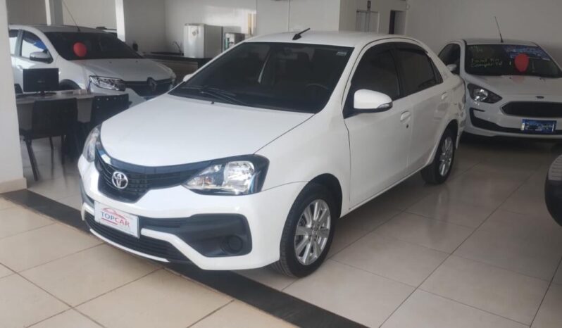 
								Toyota Etios  1.5 X Plus full									