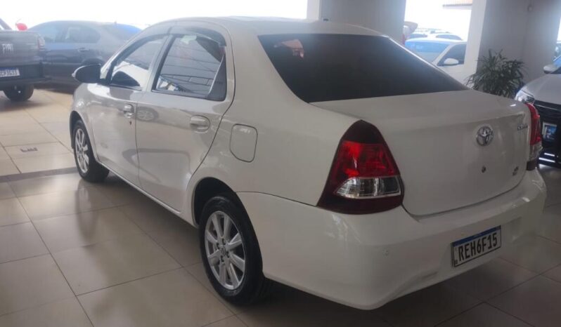 
								Toyota Etios  1.5 X Plus full									