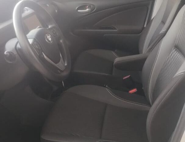 
								Toyota Etios  1.5 X Plus full									