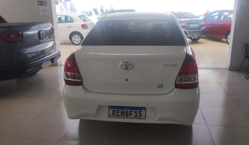 
								Toyota Etios  1.5 X Plus full									