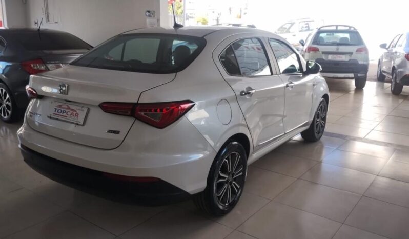 
								Fiat Cronos  1.8 Precision full									