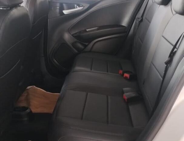 
								Fiat Cronos  1.8 Precision full									