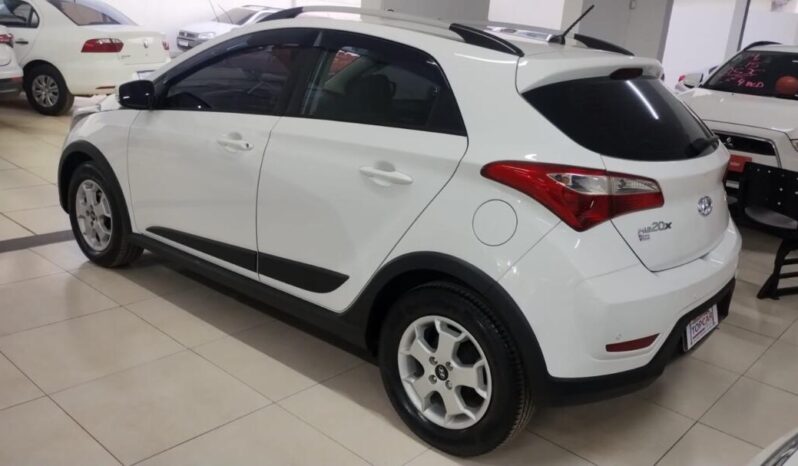
								Hyundai HB20X  1.6 X full									