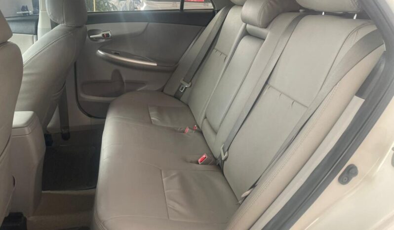 
								Toyota Corolla  2.0 XEI full									