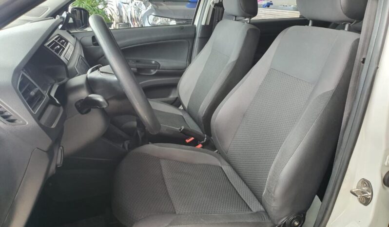 
								Volkswagen Gol  1.6 Trend full									