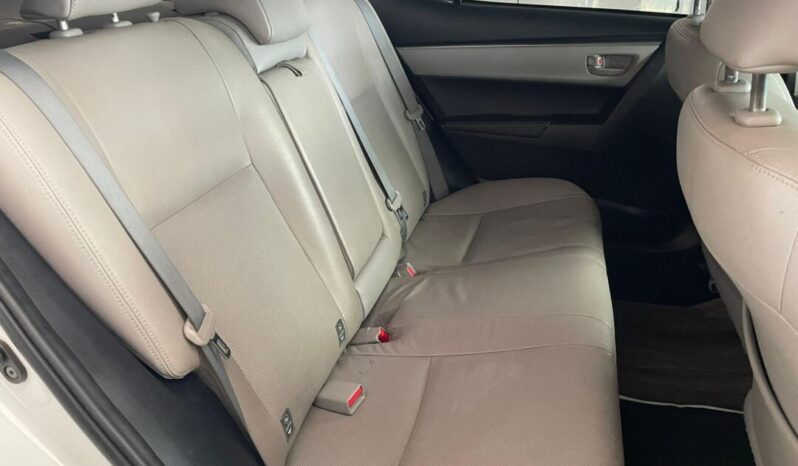 
								Toyota Corolla  2.0 XEI full									