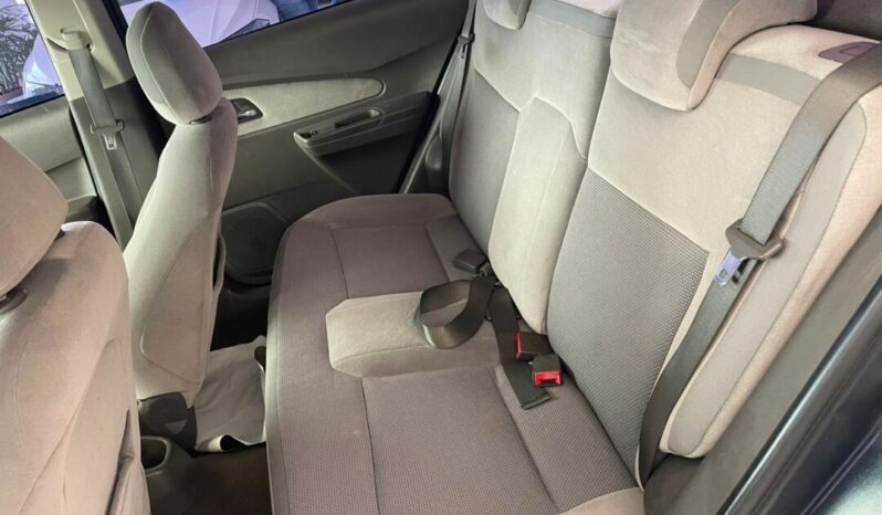 
								Chevrolet Cobalt  1.8 full									