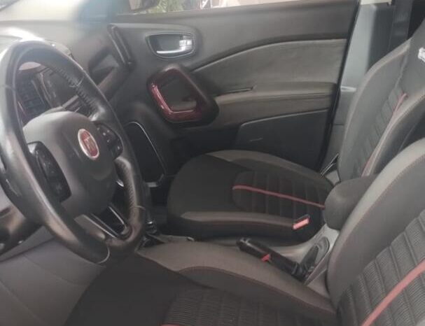 
								Fiat Toro  1.8 Freedom full									