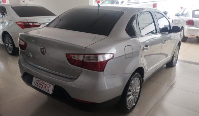 
								Fiat Grand Siena  1.6 Essence full									