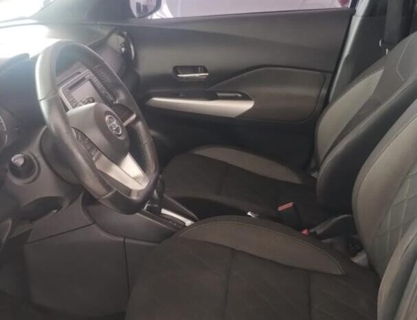 
								Nissan Kicks  1.6 SV full									