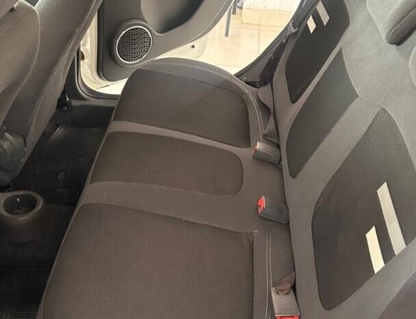 
								Fiat Grand Siena  1.6 full									