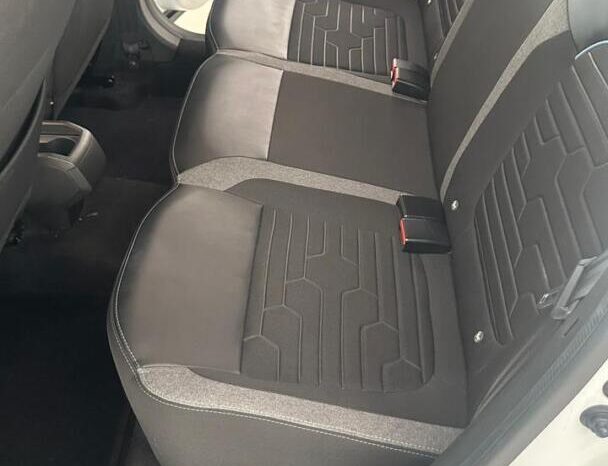 
								Renault Duster  1.6 Iconic full									