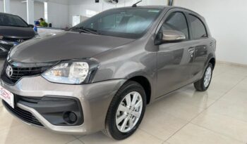 
									Toyota Etios  1.5 X Plus full								