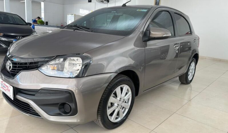
								Toyota Etios  1.5 X Plus full									