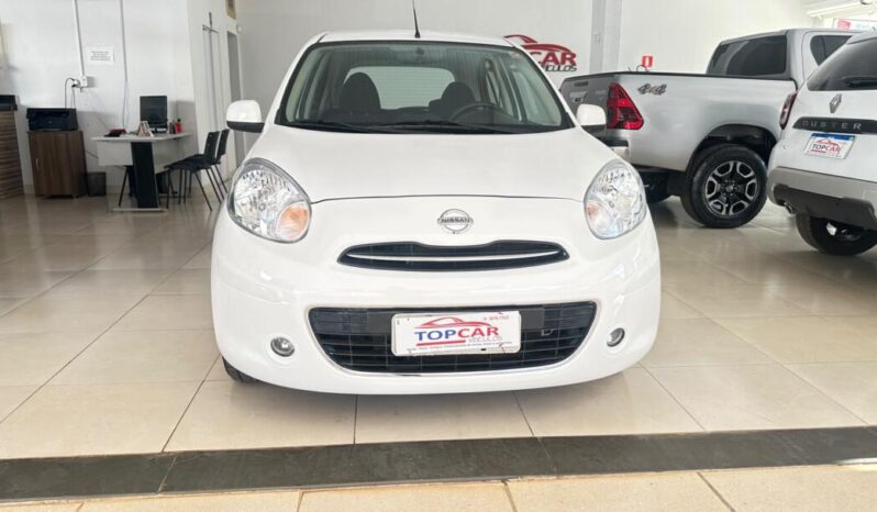 
								Nissan March  1.0 full									