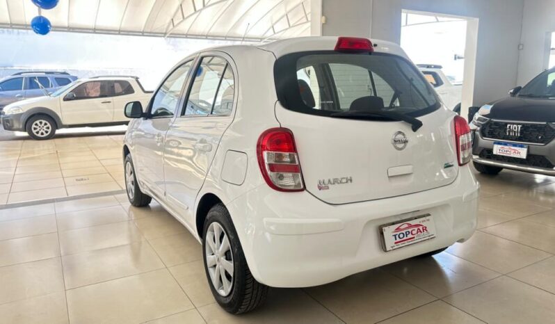 
								Nissan March  1.0 full									