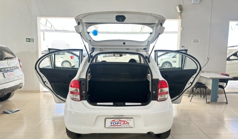 
								Nissan March  1.0 full									