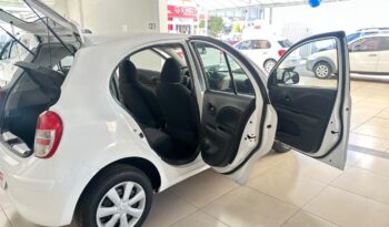
									Nissan March  1.0 full								