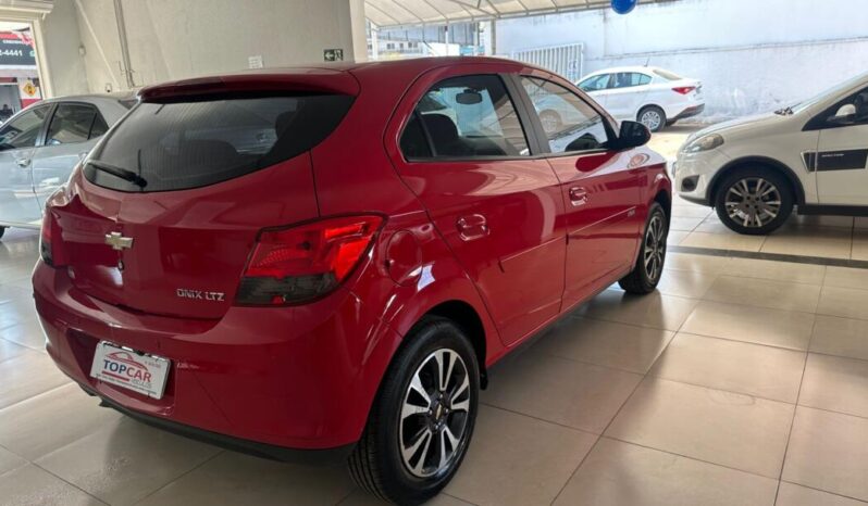 
								Chevrolet Onix  1.4 full									