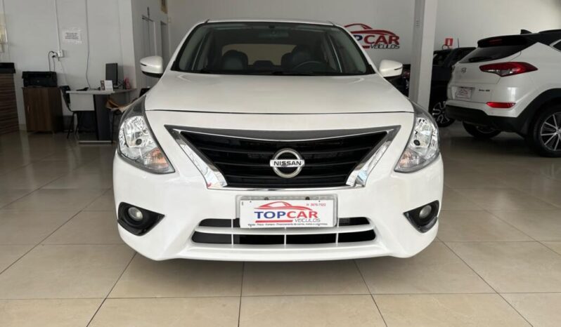 
								Nissan Versa  1.6 Unique full									