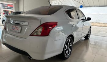 
									Nissan Versa  1.6 Unique full								