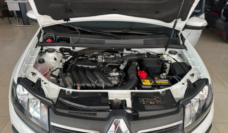
								Renault Sandero  1.6 full									
