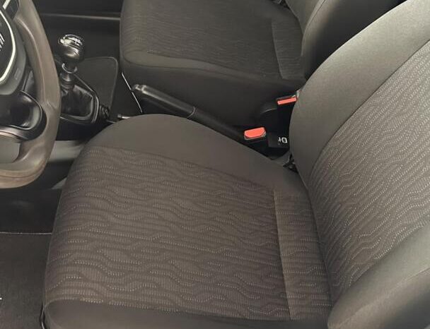 
								Fiat Cronos  1.3 Drive full									