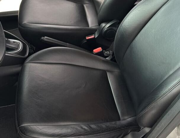 
								Fiat Cronos  1.3 Drive KIT Black Piano full									