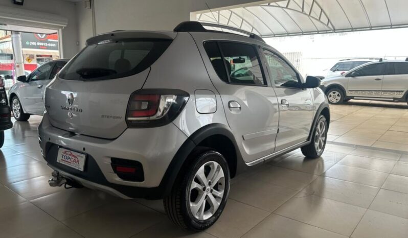 
								Renault Sandero  Stepway 1.6 R full									