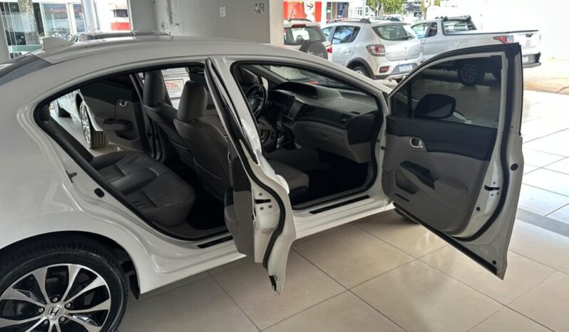 
								Honda Civic  2.0 LXR full									