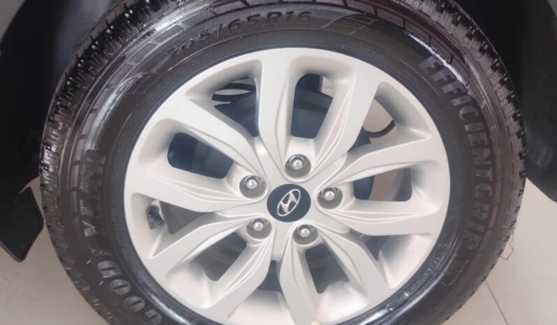 
								Hyundai Creta  1.6 Action full									